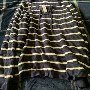 Old navy sweater